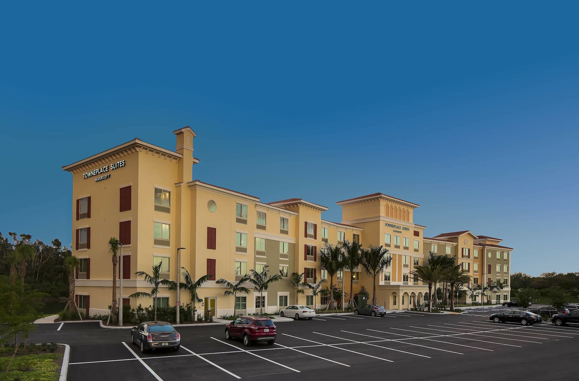 Towneplace Suites By Marriott Fort Myers Estero Exteriör bild